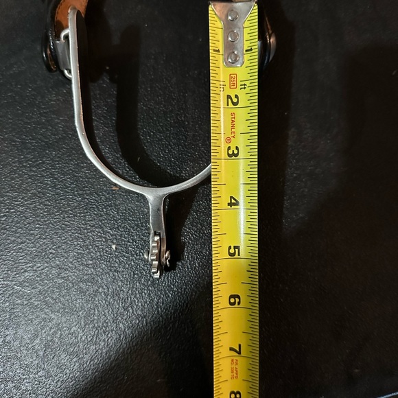 Spurs and straps NWOT - Picture 11 of 11